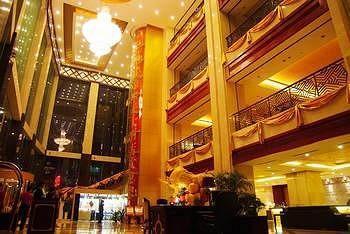 Junyuan Huatian Hotel - Huaihua Fenghuang Luaran gambar